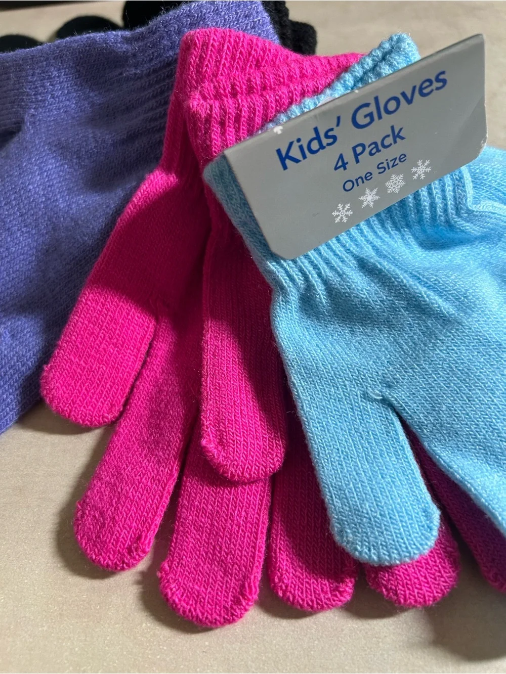 Kids' 4-Pack Knit Gloves - Blue, Pink, Purple, Black